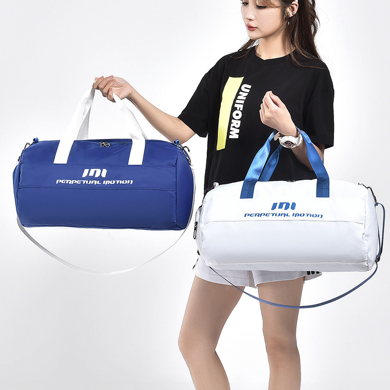 Fitness Duffel Isolated Wet St - Weekender Bag Duffle 리뷰 및 가격