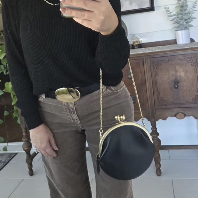 Kisslock Pouch 20cm Clutch Cli - Luxury Bags Consignment 리뷰 및 가격