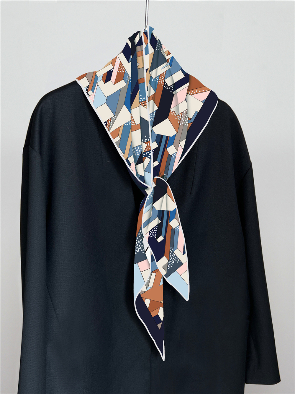 Large Triangle Shape Silk Scar - Luxury Bags Hong Kong 리뷰 및 가격