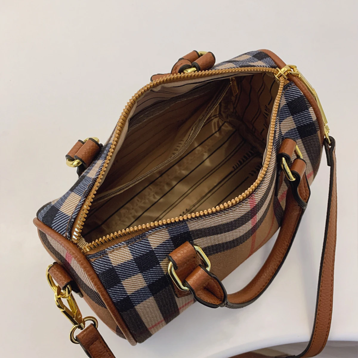 Large Capacity Classic Stripe  - Luxury Bags Coach 리뷰 및 가격