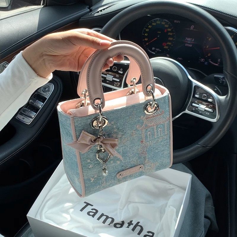 High Value Light Luxury Contra - Luxury Bags Level 리뷰 및 가격