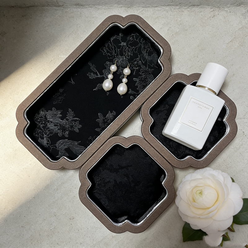 Luxury Court-Style Jewelry Dis - Luxury Bags List 리뷰 및 가격