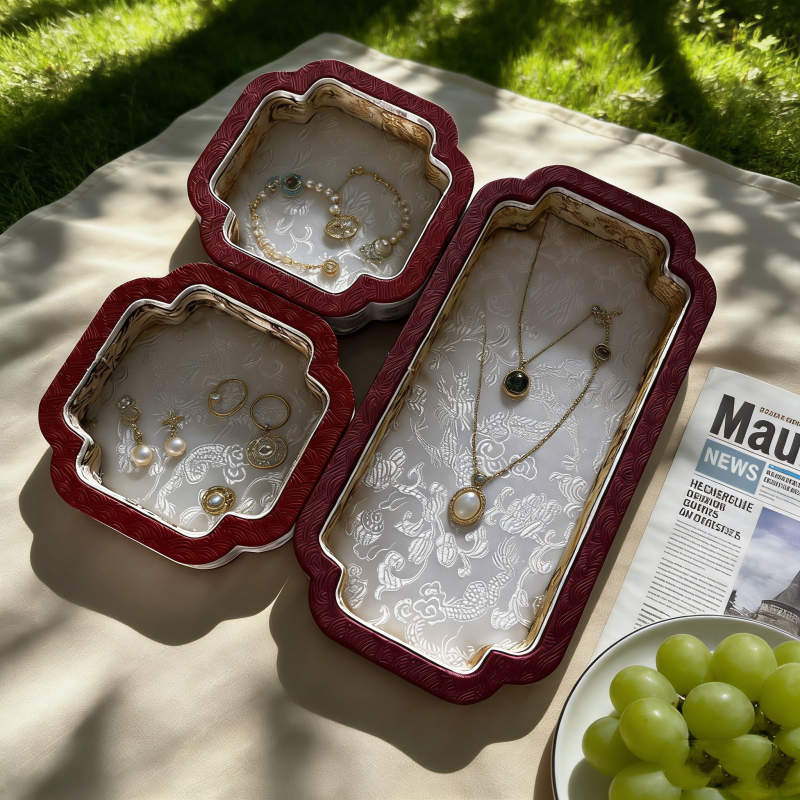 Luxury Court-Style Jewelry Dis - Luxury Bags List 리뷰 및 가격