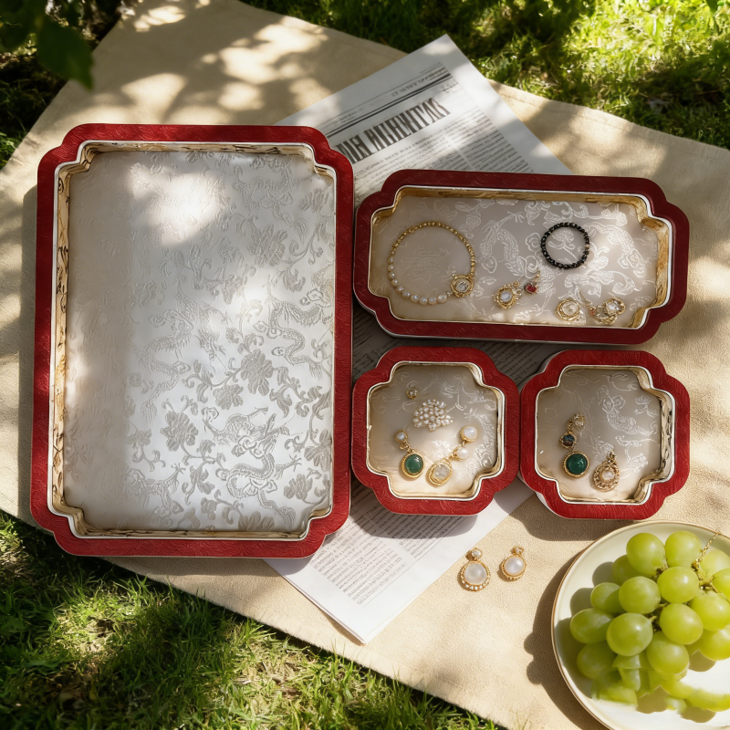 Luxury Court-Style Jewelry Dis - Luxury Bags List 리뷰 및 가격