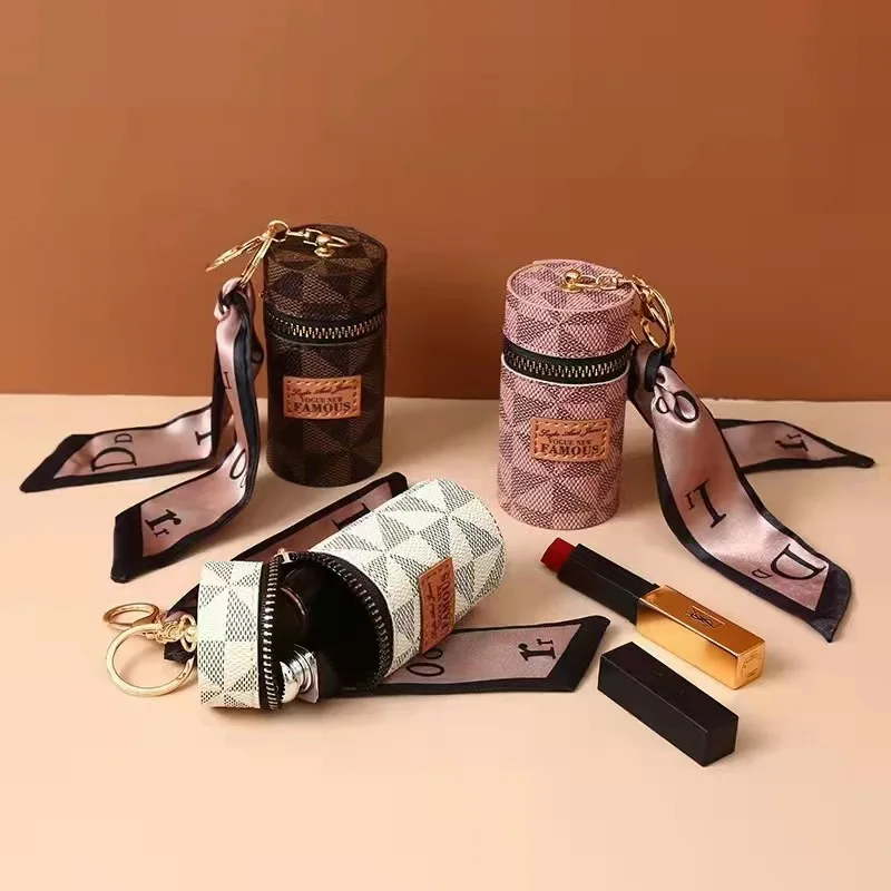Luxury Leather Bucket Lipstick - Luxury Bags Consignment 리뷰 및 가격
