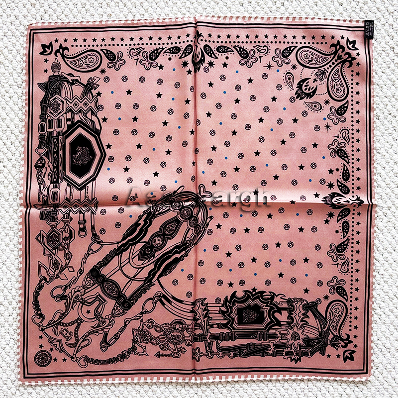 Double Faced Print Small Silk  - Luxury Bags Hong Kong 리뷰 및 가격