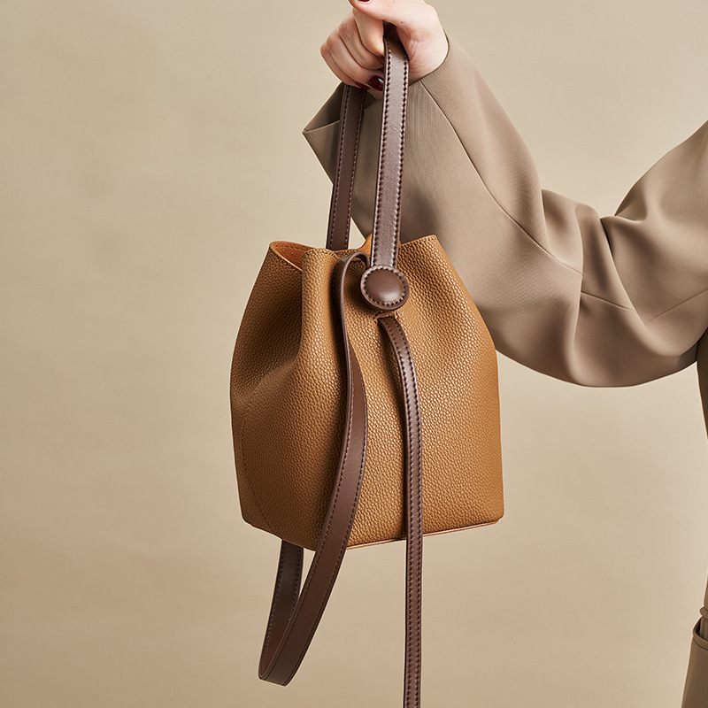 Classic Women's Water Bucket H - Luxury Bags Level 리뷰 및 가격