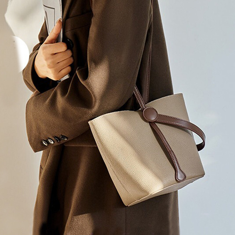 Classic Women's Water Bucket H - Luxury Bags Level 리뷰 및 가격